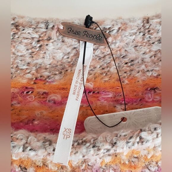 NWT Free People Women's Long Sleeve Sweater Size XS - Picture 5 of 11